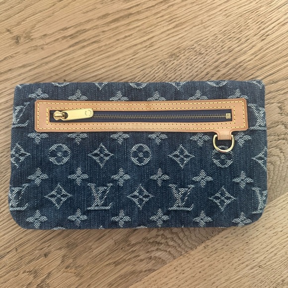 Louis Vuitton Denim Monogram Clutch or Pouchette - Picture 3 of 8